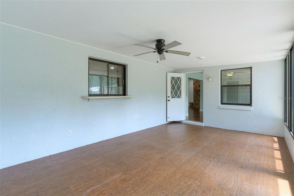 For Rent: $3,500 (4 beds, 3 baths, 2217 Square Feet)