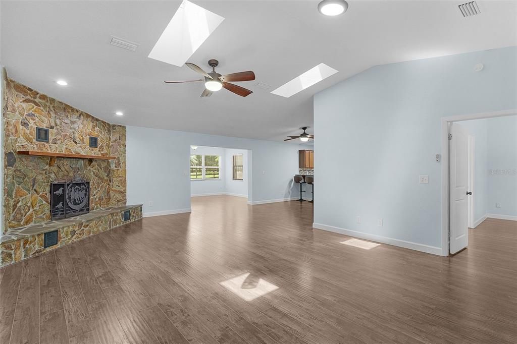 For Rent: $3,500 (4 beds, 3 baths, 2217 Square Feet)