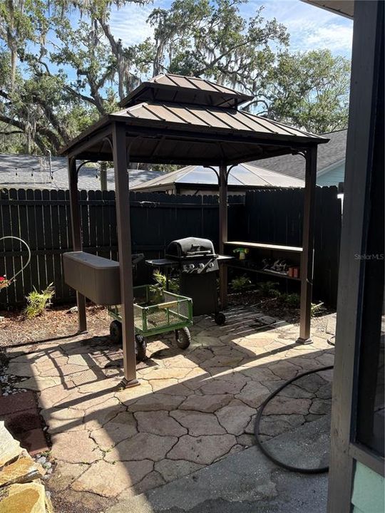 En Venta: $435,000 (3 camas, 2 baños, 1801 Pies cuadrados)