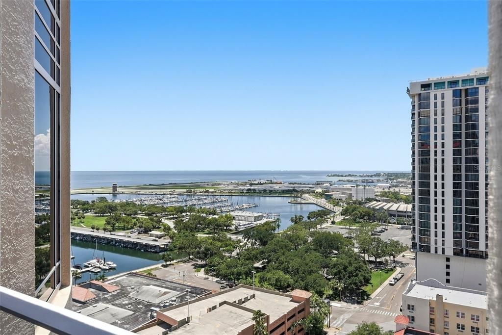 For Sale: $5,300,000 (4 beds, 5 baths, 4831 Square Feet)