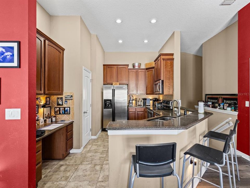 En Venta: $218,000 (2 camas, 2 baños, 1298 Pies cuadrados)