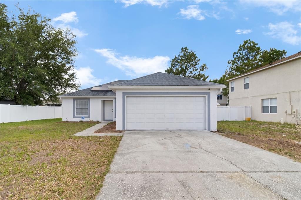 For Rent: $1,950 (3 beds, 2 baths, 1243 Square Feet)