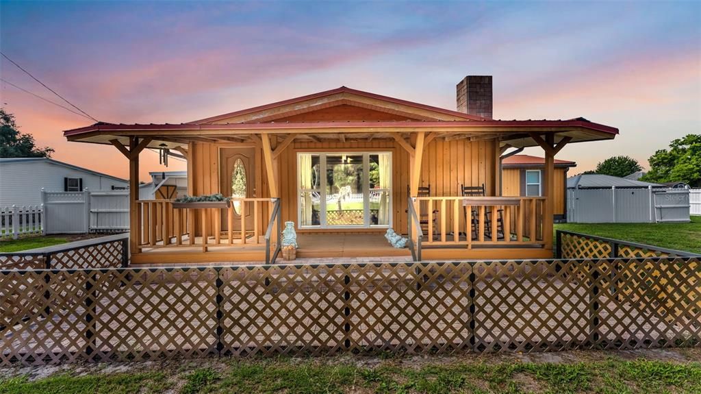 Activo con contrato: $275,000 (3 camas, 2 baños, 1958 Pies cuadrados)