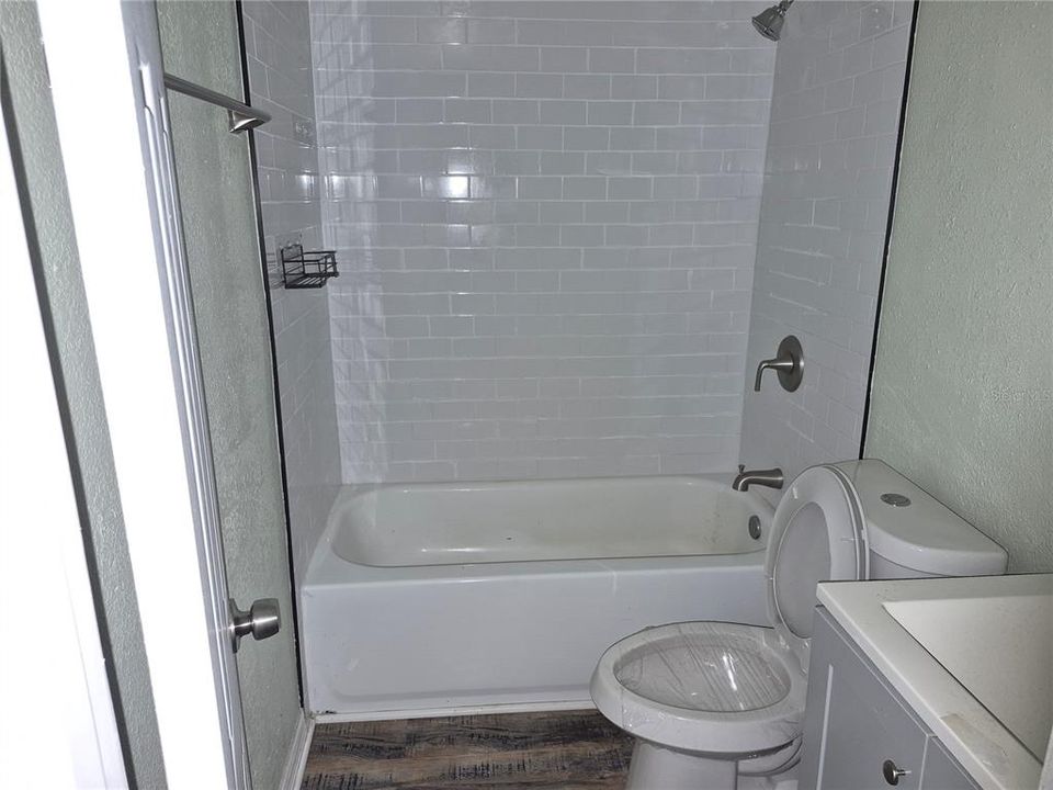 На продажу: $237,000 (2 спален, 2 ванн, 855 Квадратных фут)