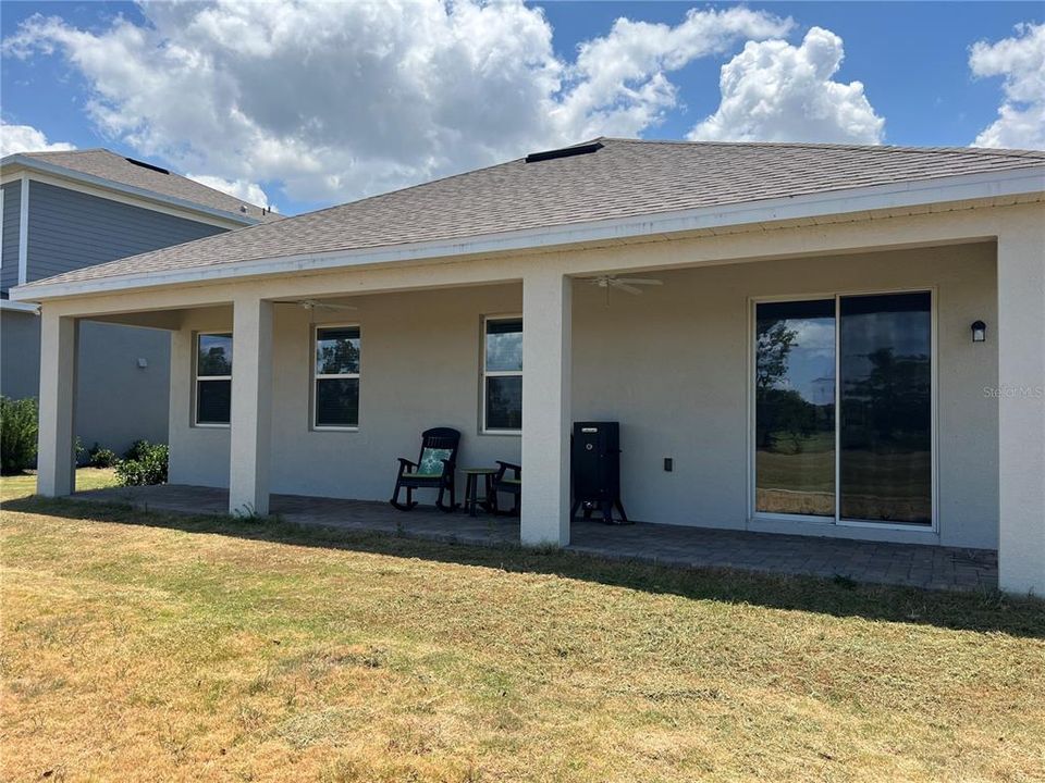 For Sale: $515,000 (4 beds, 2 baths, 2410 Square Feet)
