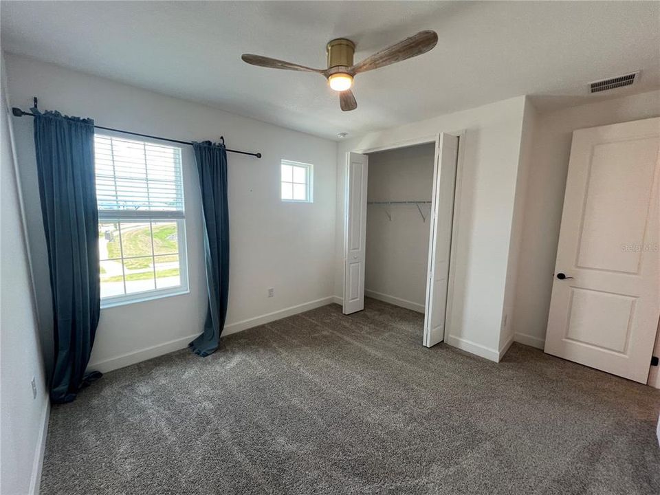 For Sale: $515,000 (4 beds, 2 baths, 2410 Square Feet)
