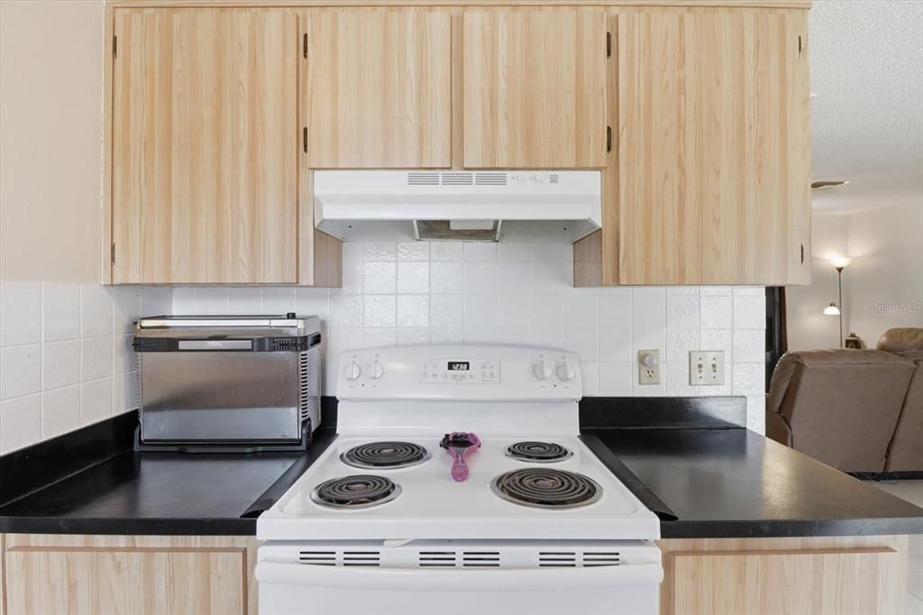 На продажу: $289,900 (3 спален, 2 ванн, 1144 Квадратных фут)