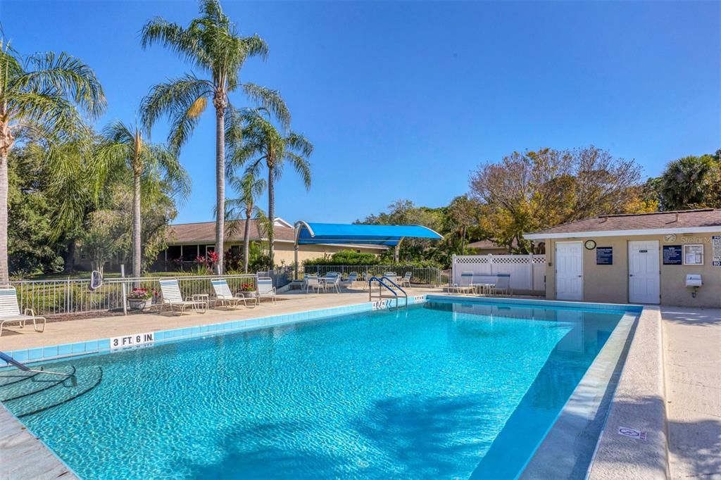 For Sale: $299,999 (2 beds, 2 baths, 1475 Square Feet)