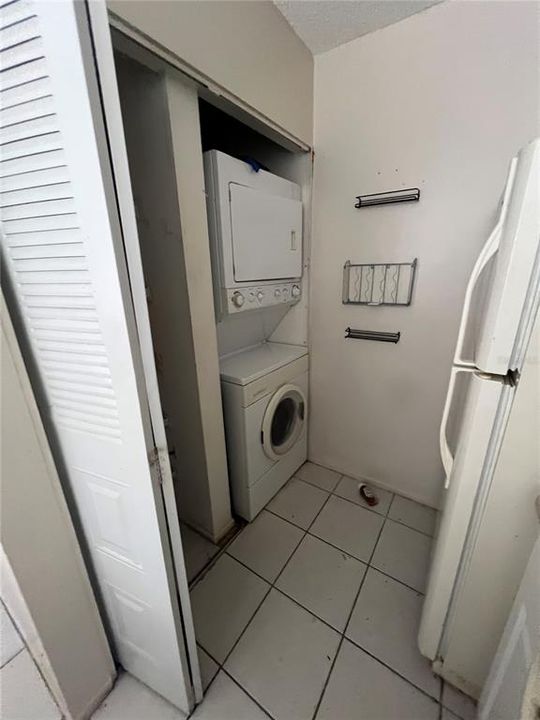 For Sale: $134,900 (3 beds, 2 baths, 1156 Square Feet)