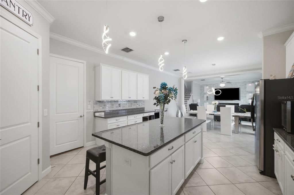 В аренду: $3,895 (5 спален, 3 ванн, 2964 Квадратных фут)