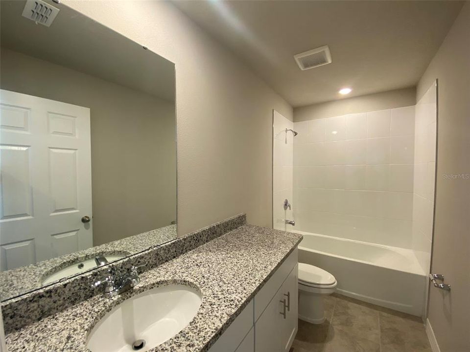 For Rent: $2,899 (4 beds, 3 baths, 2634 Square Feet)