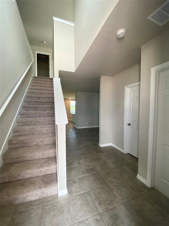 For Rent: $2,899 (4 beds, 3 baths, 2634 Square Feet)