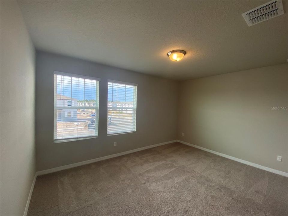 For Rent: $2,899 (4 beds, 3 baths, 2634 Square Feet)