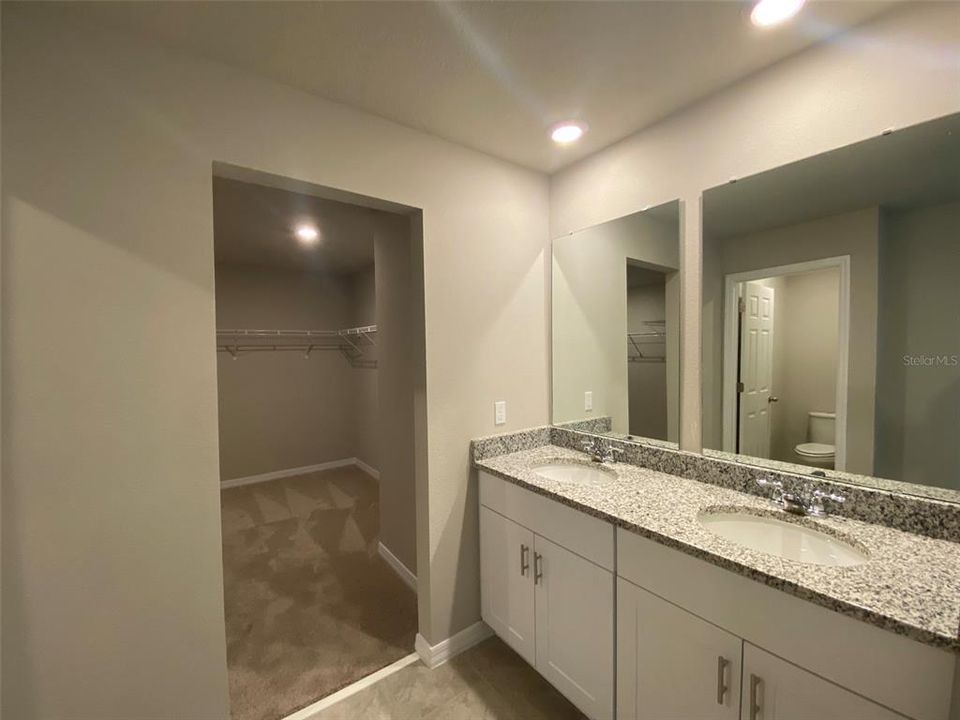 For Rent: $2,899 (4 beds, 3 baths, 2634 Square Feet)