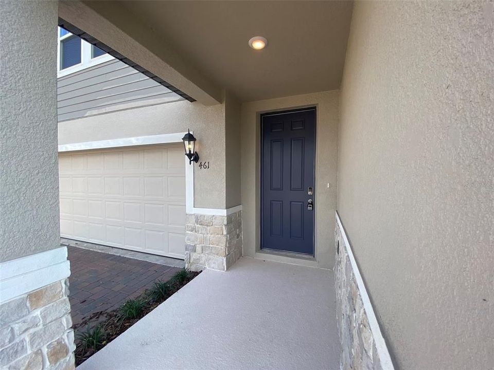 For Rent: $2,899 (4 beds, 3 baths, 2634 Square Feet)