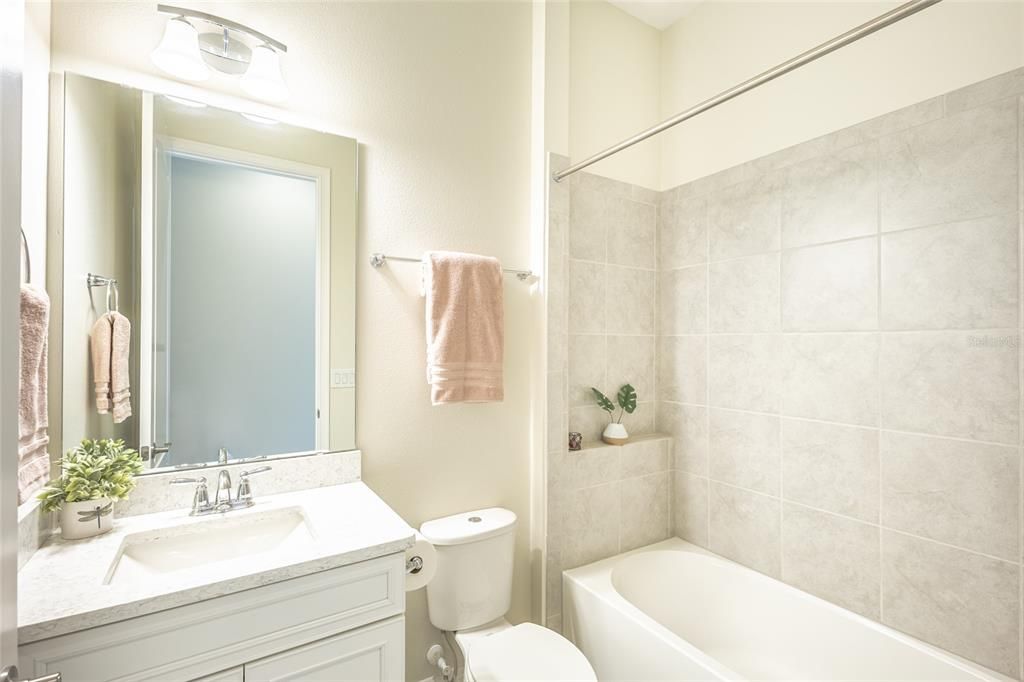 For Sale: $529,900 (3 beds, 3 baths, 2365 Square Feet)