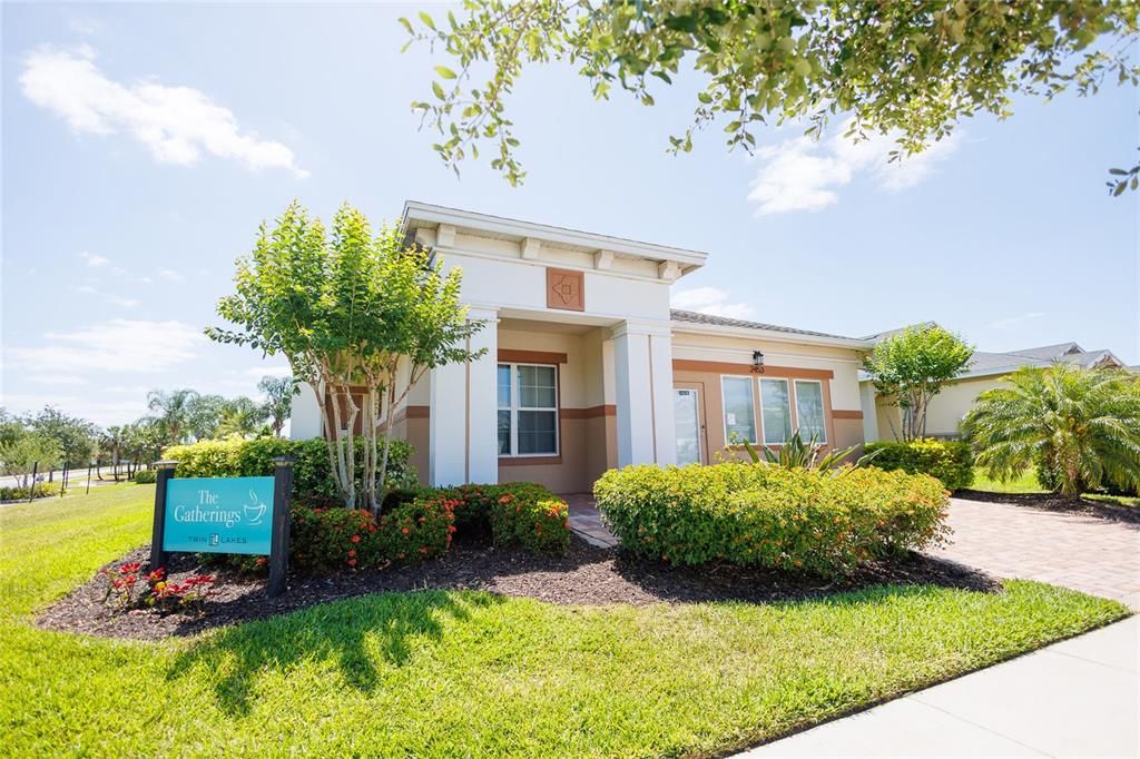 For Sale: $529,900 (3 beds, 3 baths, 2365 Square Feet)