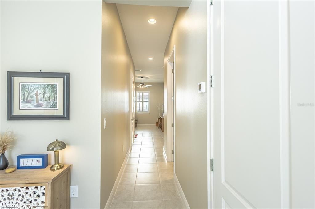 For Sale: $529,900 (3 beds, 3 baths, 2365 Square Feet)