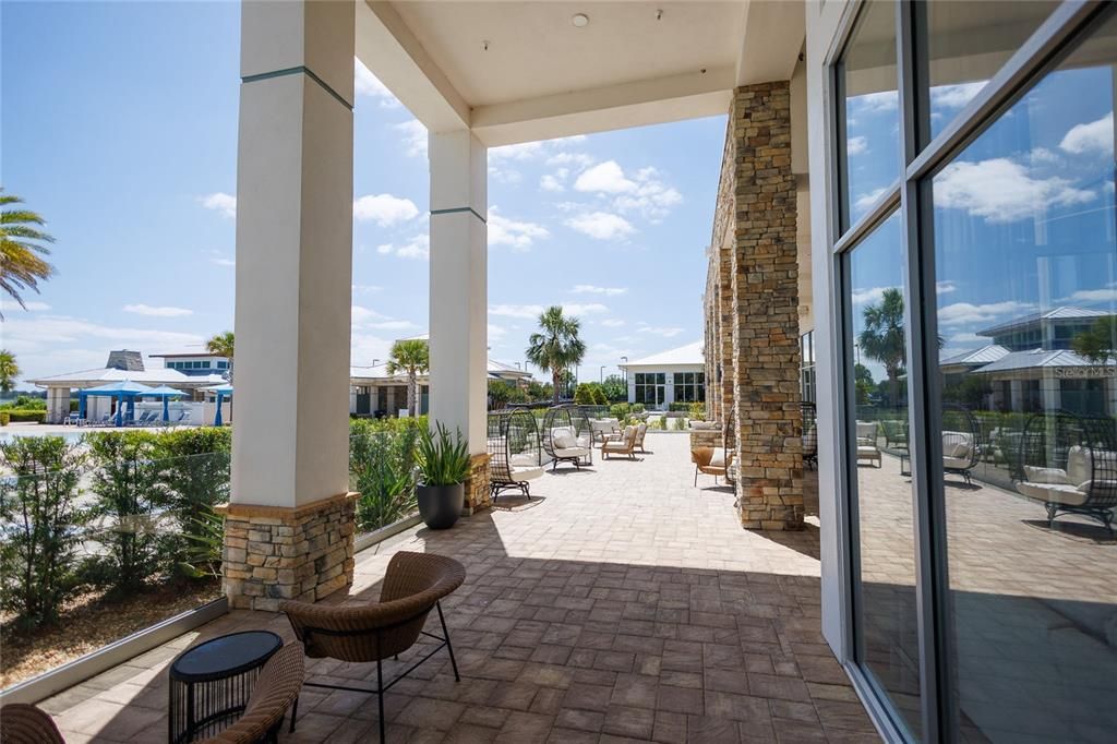 For Sale: $529,900 (3 beds, 3 baths, 2365 Square Feet)
