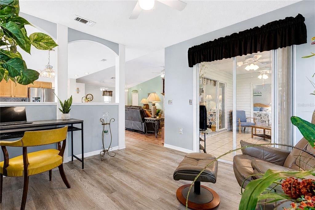 En Venta: $270,000 (2 camas, 2 baños, 1568 Pies cuadrados)