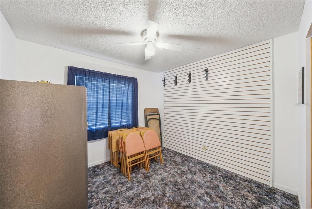На продажу: $354,000 (3 спален, 2 ванн, 1216 Квадратных фут)