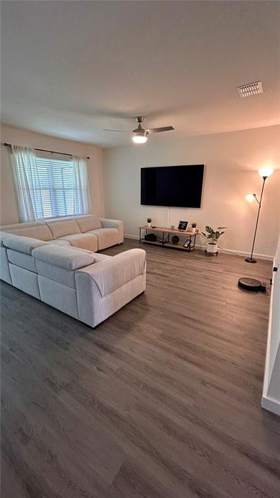 En Renta: $2,450 (3 camas, 2 baños, 1676 Pies cuadrados)