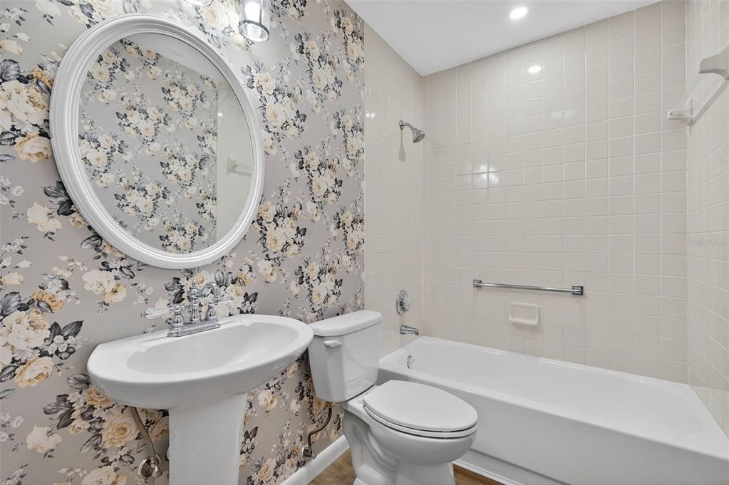 En Venta: $235,000 (2 camas, 2 baños, 1309 Pies cuadrados)