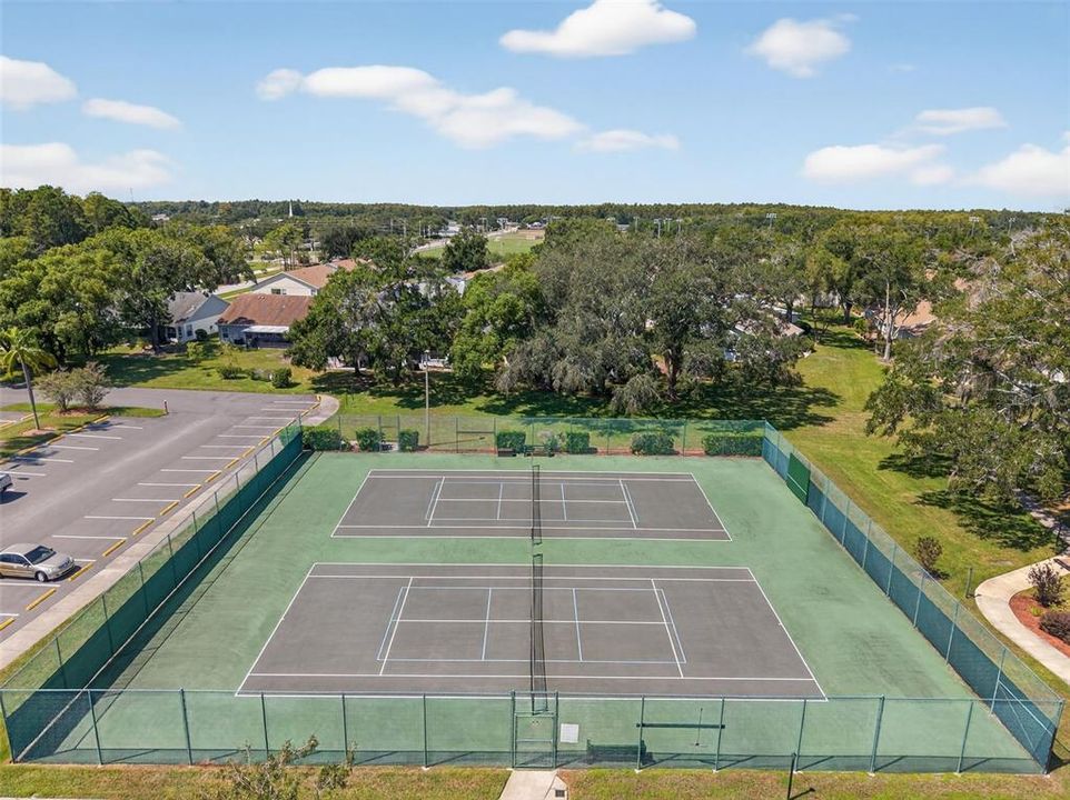 En Venta: $235,000 (2 camas, 2 baños, 1309 Pies cuadrados)