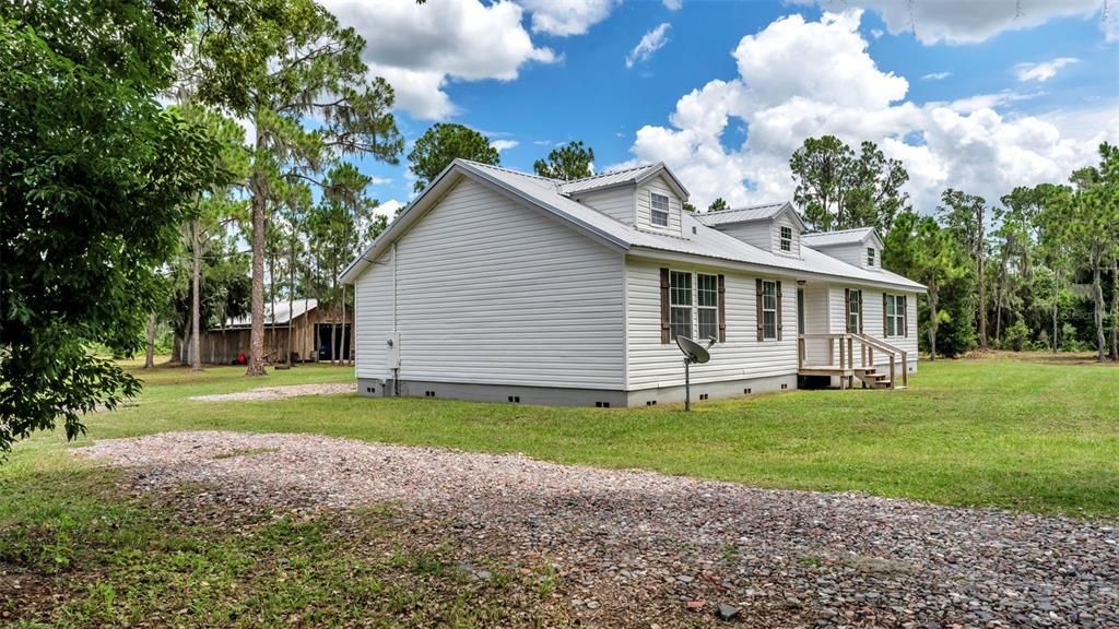 Active With Contract: $495,000 (3 beds, 2 baths, 1874 Square Feet)