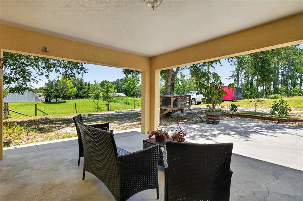 For Sale: $760,000 (4 beds, 3 baths, 3160 Square Feet)