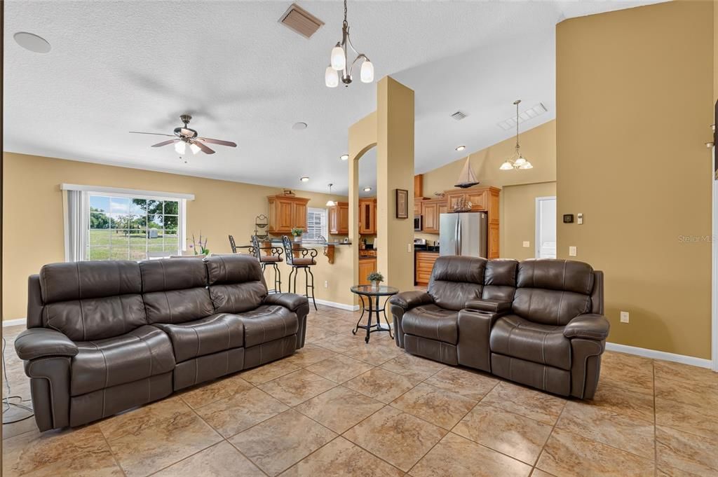 For Sale: $760,000 (4 beds, 3 baths, 3160 Square Feet)