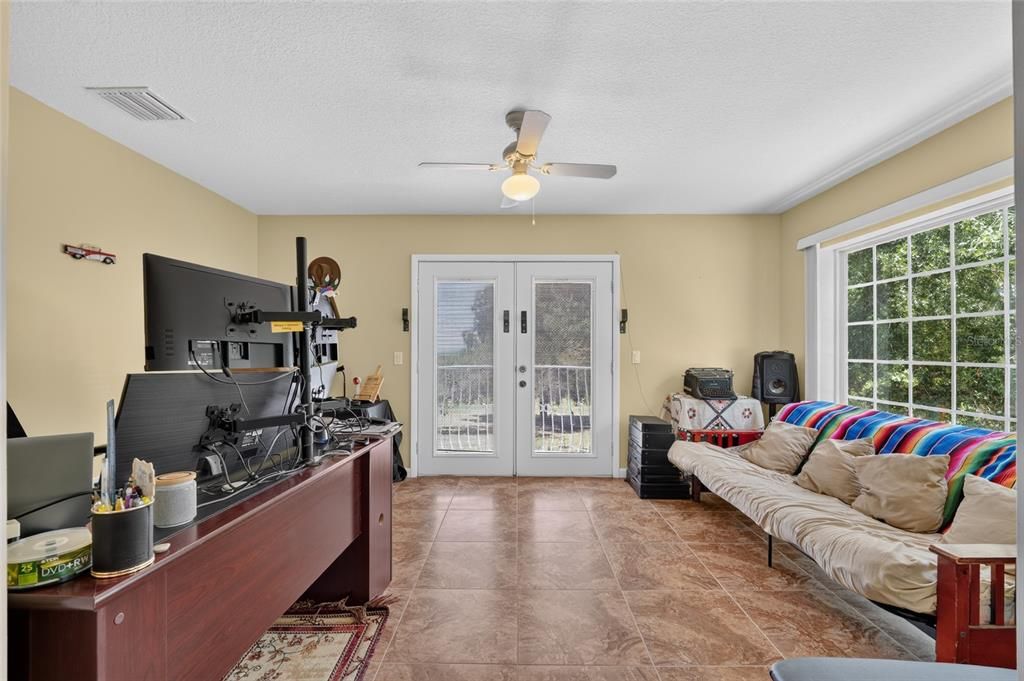 For Sale: $760,000 (4 beds, 3 baths, 3160 Square Feet)