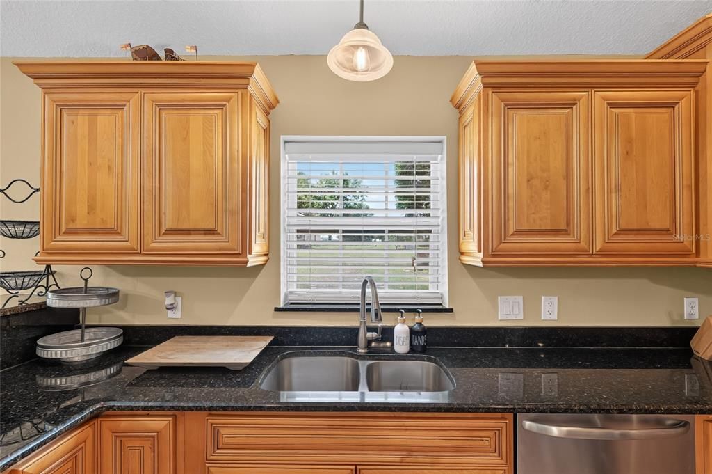 For Sale: $760,000 (4 beds, 3 baths, 3160 Square Feet)