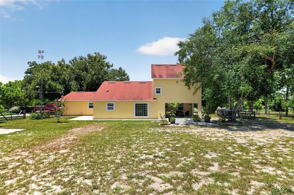 For Sale: $760,000 (4 beds, 3 baths, 3160 Square Feet)