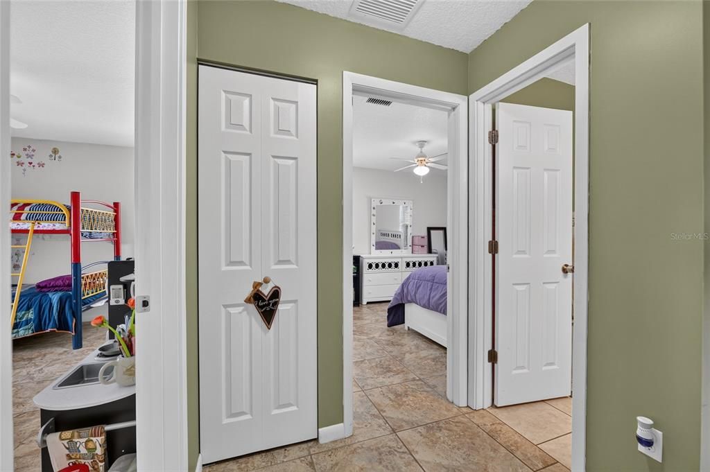 For Sale: $760,000 (4 beds, 3 baths, 3160 Square Feet)
