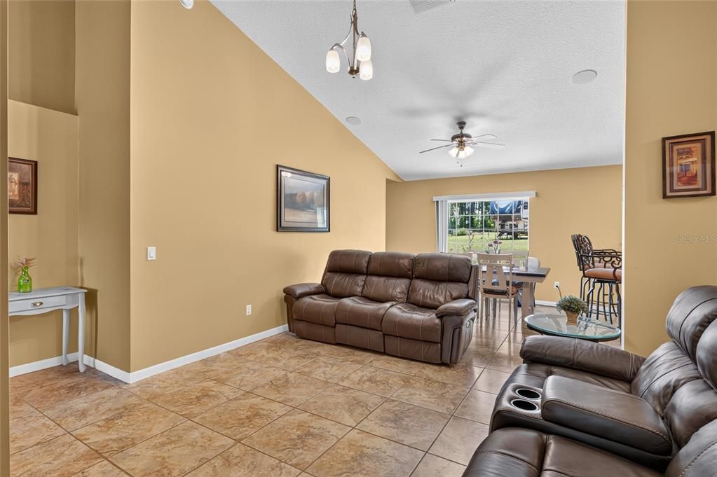 For Sale: $760,000 (4 beds, 3 baths, 3160 Square Feet)