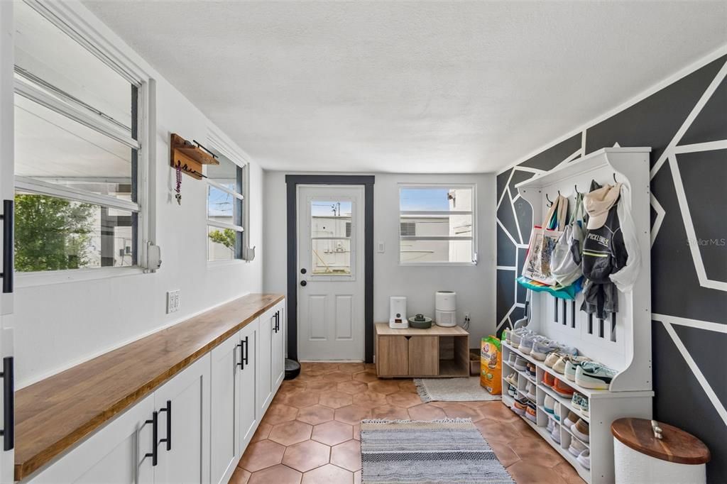 En Venta: $449,000 (2 camas, 1 baños, 1022 Pies cuadrados)