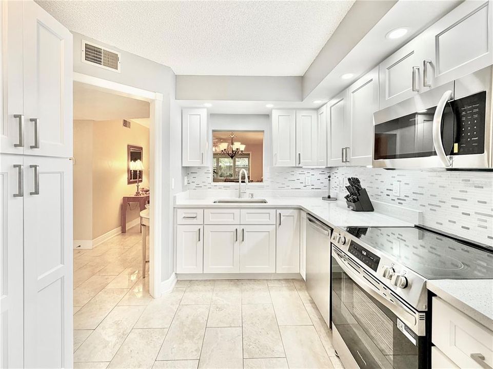 For Rent: $1,850 (2 beds, 2 baths, 1120 Square Feet)