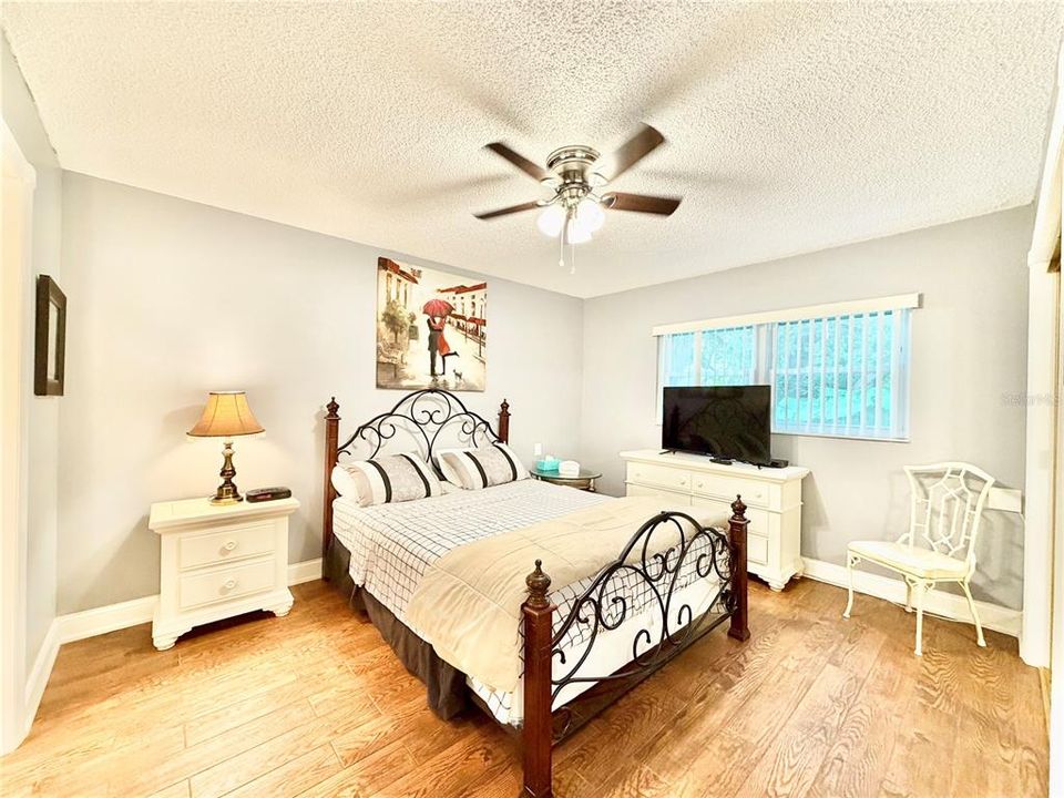 For Rent: $1,850 (2 beds, 2 baths, 1120 Square Feet)