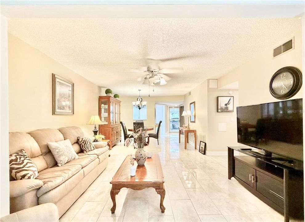 For Rent: $1,850 (2 beds, 2 baths, 1120 Square Feet)