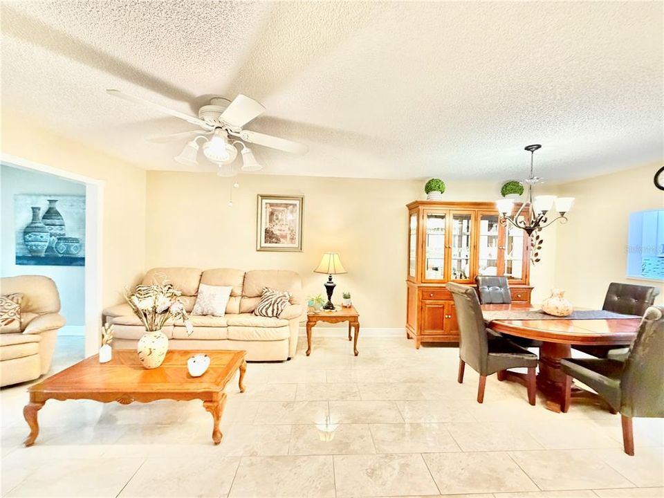 For Rent: $1,850 (2 beds, 2 baths, 1120 Square Feet)