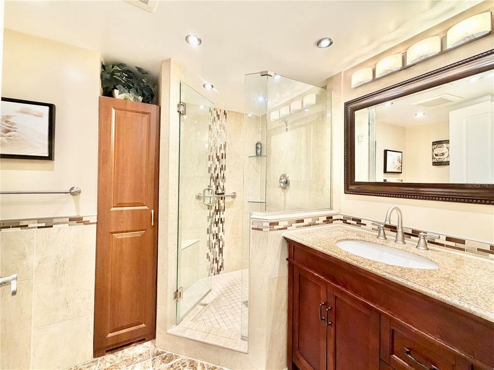 For Rent: $1,850 (2 beds, 2 baths, 1120 Square Feet)
