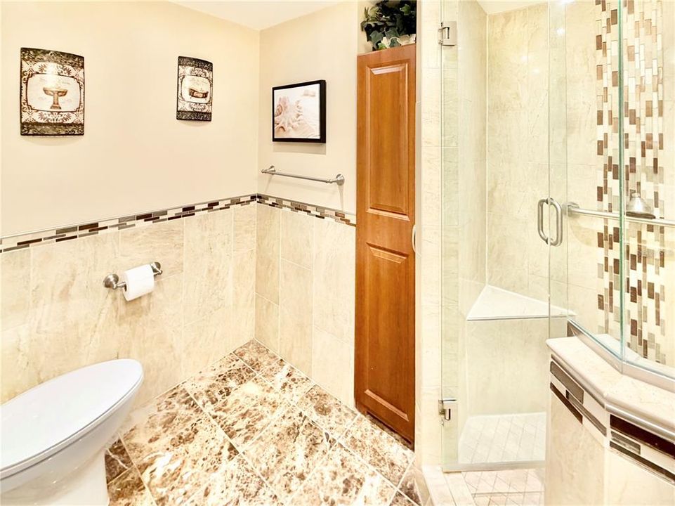 For Rent: $1,850 (2 beds, 2 baths, 1120 Square Feet)