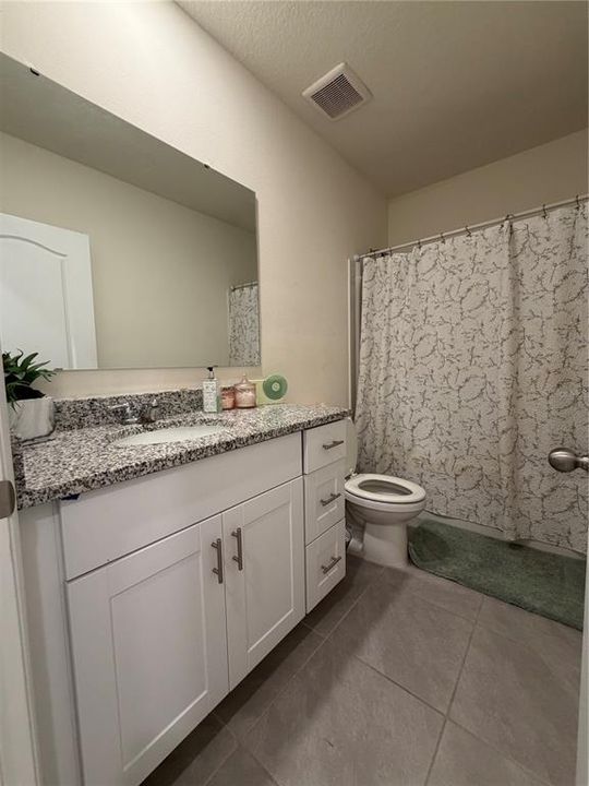 For Rent: $2,200 (3 beds, 2 baths, 1672 Square Feet)