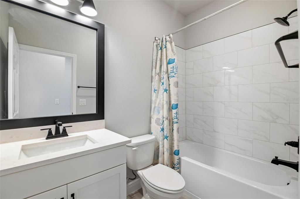 En Venta: $438,900 (3 camas, 2 baños, 1715 Pies cuadrados)