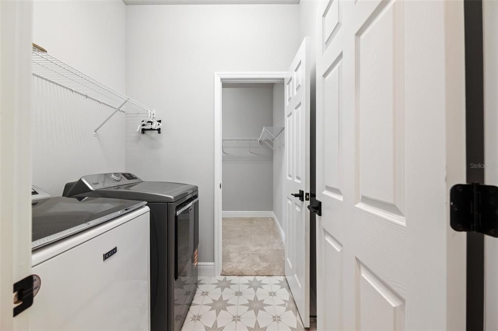 En Venta: $438,900 (3 camas, 2 baños, 1715 Pies cuadrados)