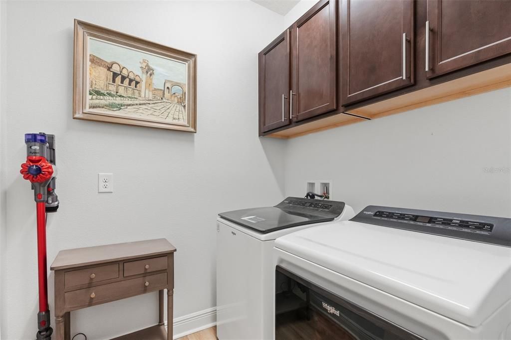 En Venta: $369,900 (4 camas, 2 baños, 1707 Pies cuadrados)