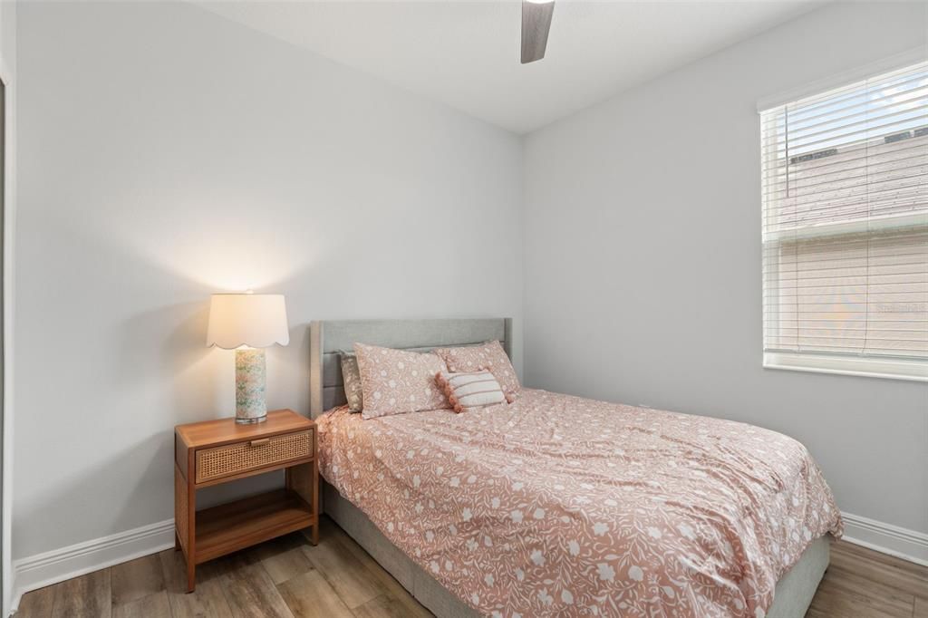 En Venta: $369,900 (4 camas, 2 baños, 1707 Pies cuadrados)
