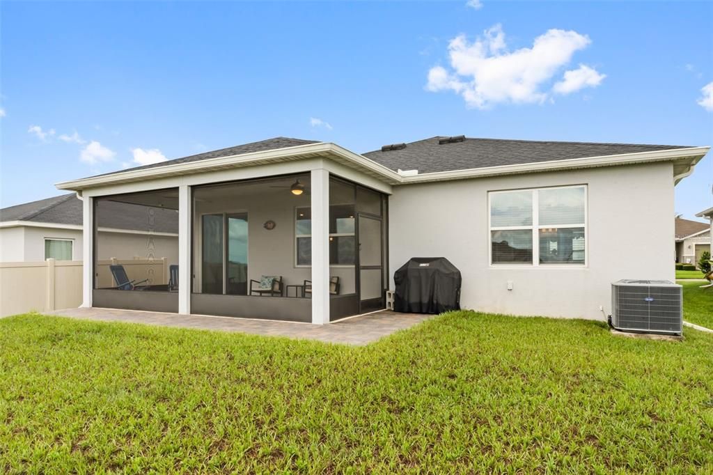 En Venta: $369,900 (4 camas, 2 baños, 1707 Pies cuadrados)