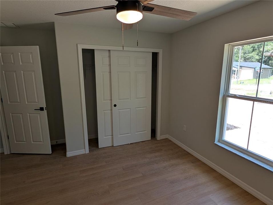 For Sale: $263,900 (3 beds, 2 baths, 1372 Square Feet)